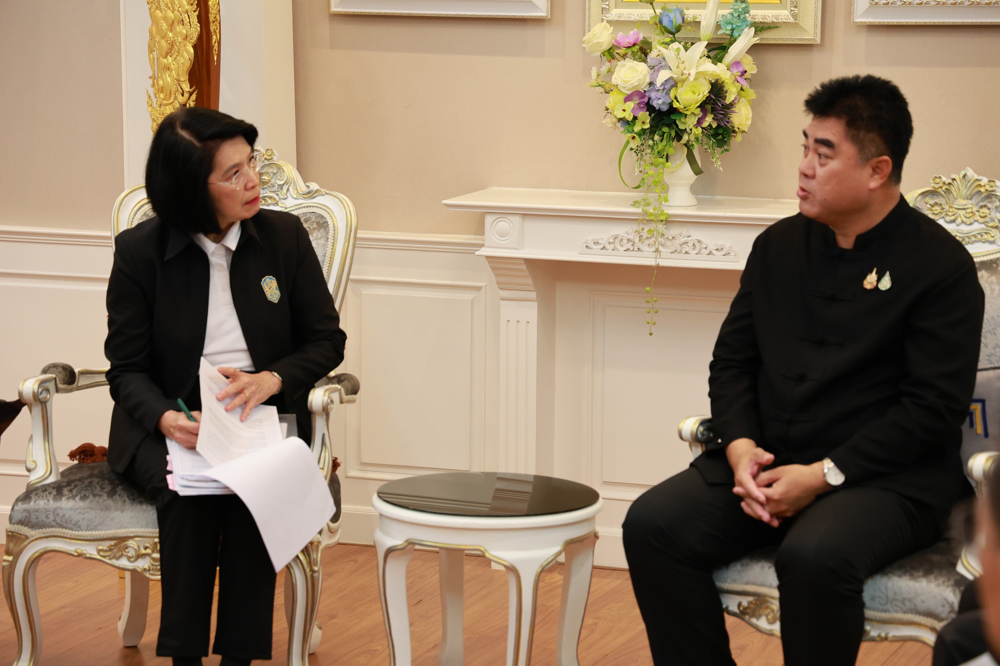 ผู้ตรวจสำนักนายกฯ หารือ ผู้ว่าราชการจังหวัดเชียงราย! เร่งแก้ปัญหาน้ำปนเปื้อน-ค่าครองชีพ-ยาเสพติด