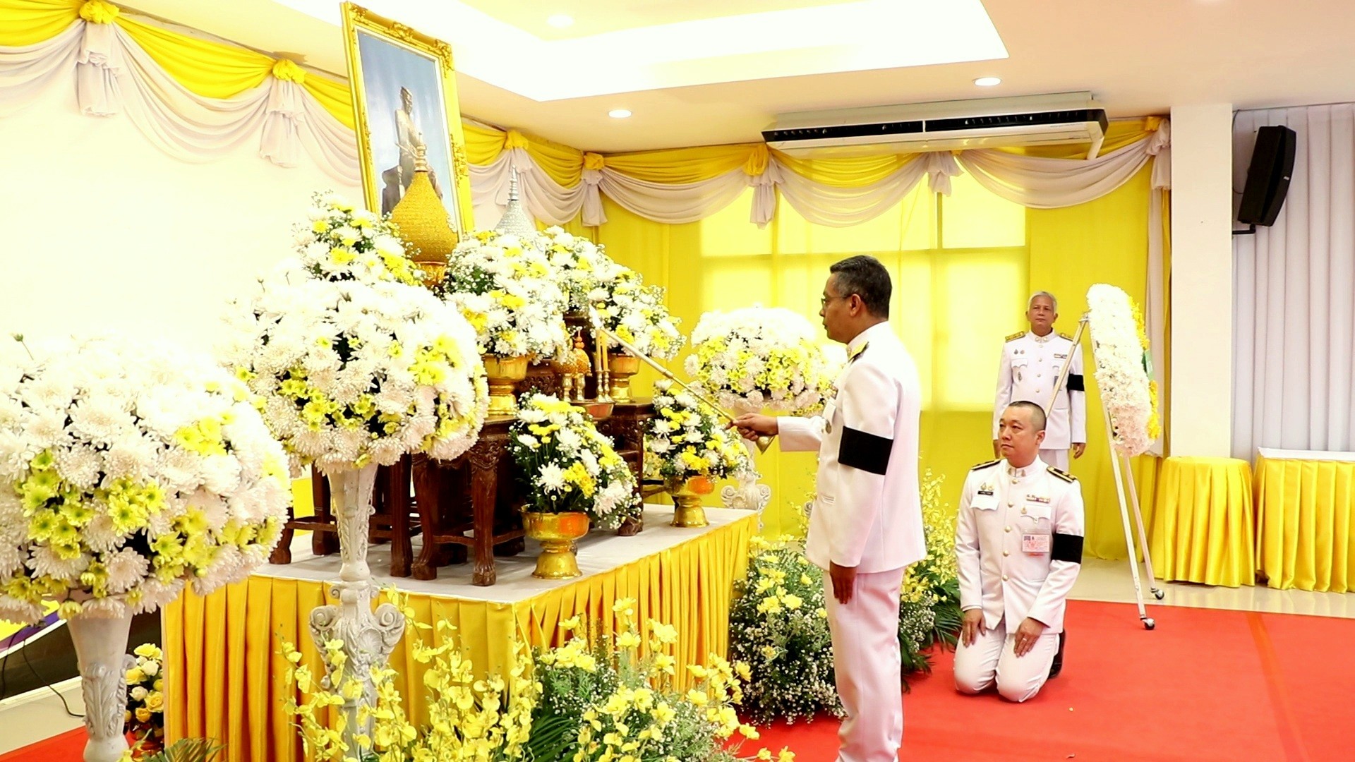 จังหวัดน่านประกอบพิธีวางพวงมาลาถวายราชสักการะ เนื่องในวันคล้ายวันสวรรคตสมเด็จพระนเรศวรมหาราช 