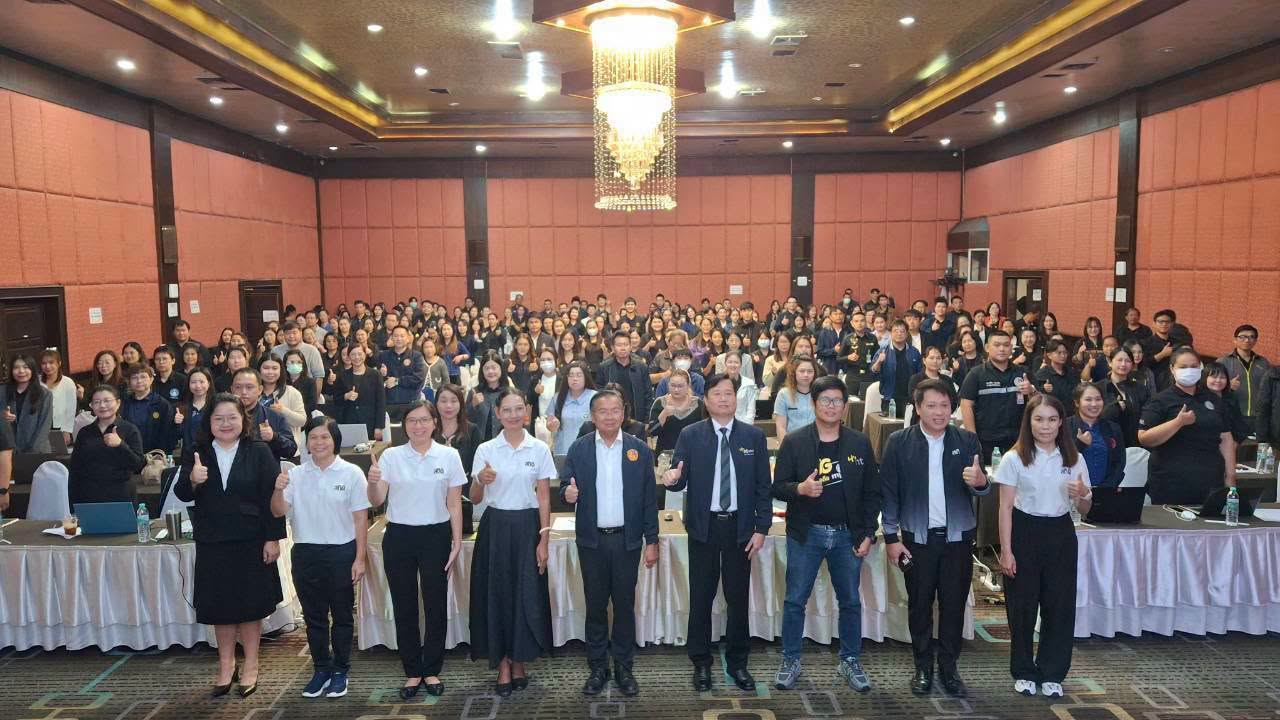 สำนักงานสถิติจังหวัดพะเยา ขับเคลื่อนการบริหารงานภาครัฐสู่ยุคดิจิทัล จัดอบรมการใช้งานระบบ e-Document ยกระดับทักษะบุคลากร เพิ่มประสิทธิภาพงานสารบรรณอิเล็กทรอนิกส์ ลดขั้นตอน และมุ่งสู่การเป็นรัฐบาลดิจิทัล